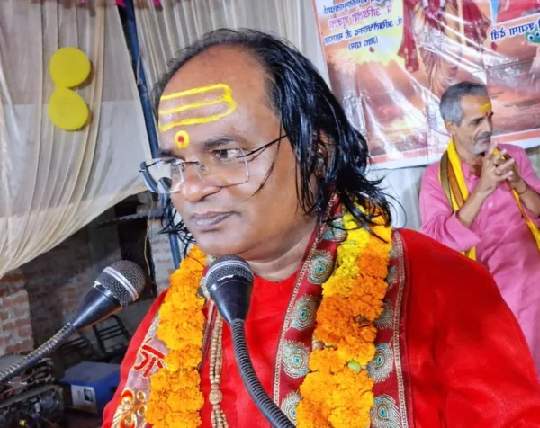 Shrimad Bhagwat Katha: On the 5th day, Lord Krishna's childhood pranks are described. Pratapgarh News, Uttar Pradesh News